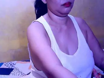 Carmela4uのBongacamsでライブセックス映像