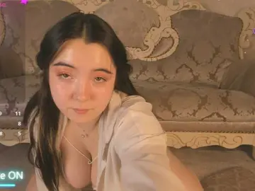 loveameのBongacamsでヌードカメラ