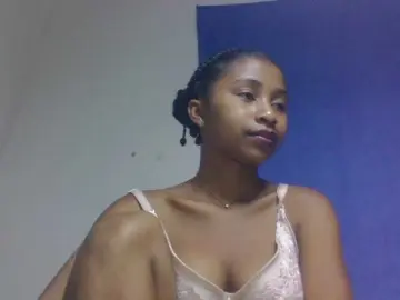 CchantelaのBongacamsでライブポルノ配信