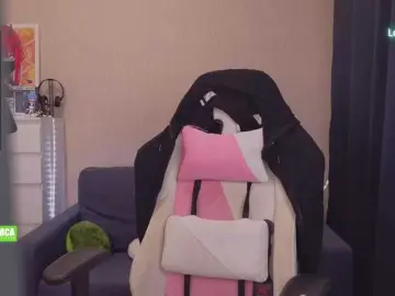 CreamMeowのBongacamsでヌードカメラ