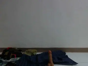 titsnriceのBongacamsでセックスカメラ