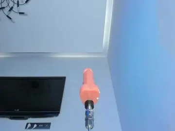maakimoのBongacamsで高画質ウェブカメラ