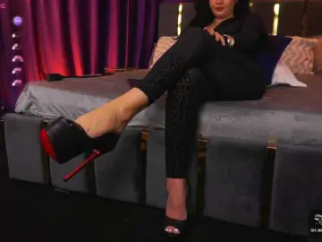 EmpressDesireのBongacamsでアダルトカメラ配信