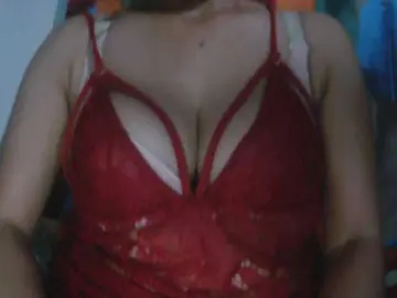 BabylyneのBongacamsでヌードカメラ