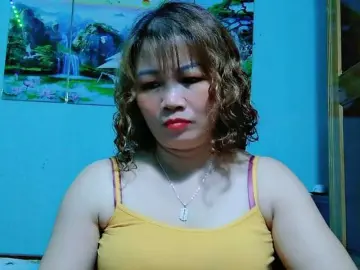 Linhanhsex2kのBongacamsでライブセックス映像