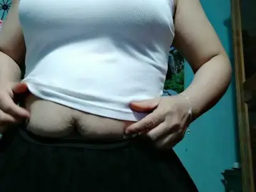 Linhanhsex2kのBongacamsで無料ポルノカメラ