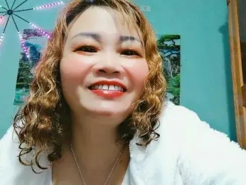 Linhanhsex2kのBongacamsでライブセックス映像