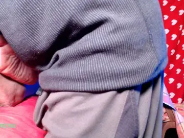 redqueen007のBongacamsで無料ポルノカメラ