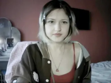 SnowWhiteNikaのBongacamsで人気のアダルト配信