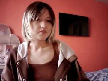 SnowWhiteNikaのBongacamsでセックスカメラ