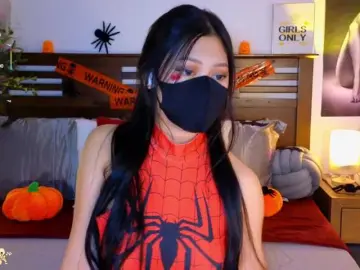 aaliyah18allyのBongacamsでヌードカメラ