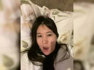 loveesafiのBongacamsでセックスチャット