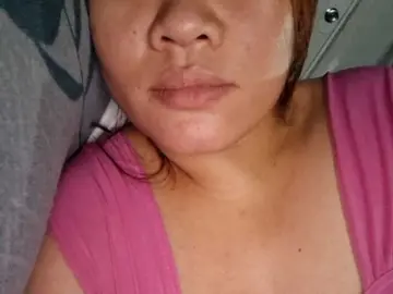 sexyasian27のBongacamsでライブポルノ配信