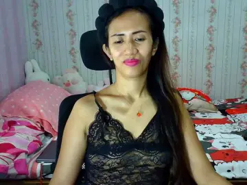 ClitoriaのBongacamsで今すぐ視聴可能なセックスカム