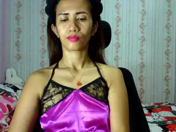 ClitoriaのBongacamsでライブチャット