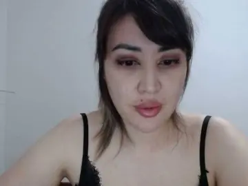 karina-loveのBongacamsで人気のアダルト配信