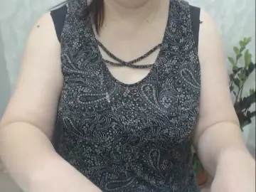 anna871のBongacamsでセックスチャット