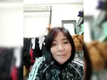 linka99のBongacamsで無料ライブポルノ