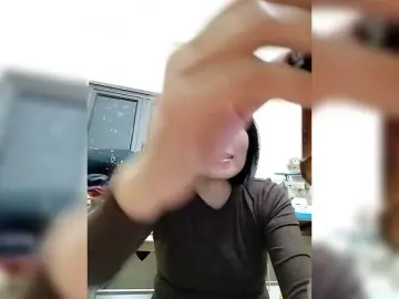 linka99のBongacamsでライブセックス映像