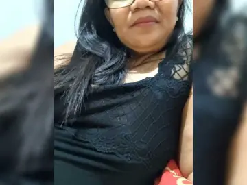 revive02のBongacamsで無料ライブポルノ