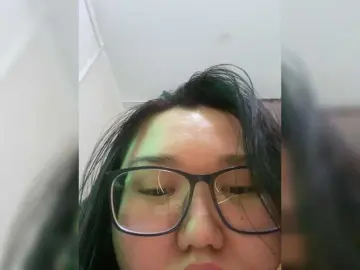 DebbieLuのBongacamsで無料ライブポルノ