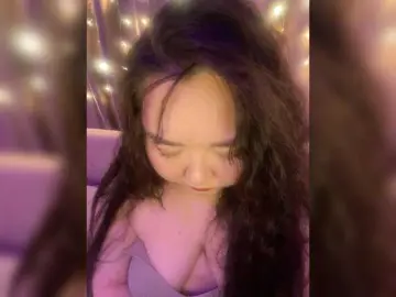 DebbieLuのBongacamsで無料ライブポルノ