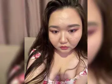 DebbieLuのBongacamsで人気のアダルト配信