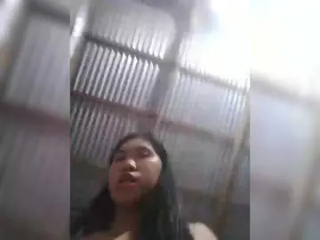 JuicyKittieのBongacamsで無料ポルノカメラ