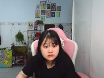 Baie8386のBongacamsで今すぐ視聴可能なセックスカム
