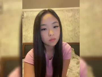 LittleSoMingのBongacamsでアダルトビデオチャット