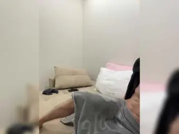 CouplezのBongacamsでアダルトカメラ配信