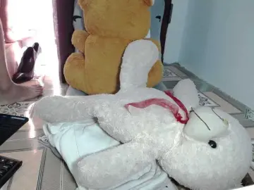 Jenna-MarryyのBongacamsで無料ライブポルノ