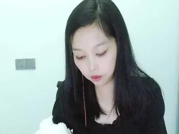 Selinababy99のBongacamsで無料ポルノカメラ