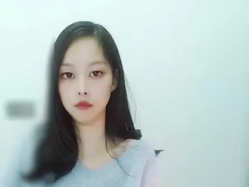 Selinababy99のBongacamsでセックスカメラ