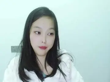 Selinababy99のBongacamsで今すぐ視聴可能なセックスカム