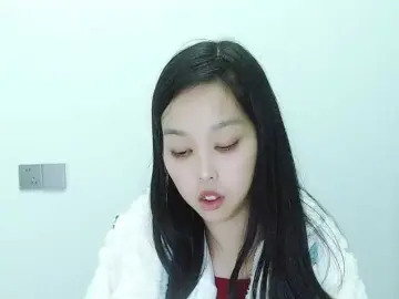 Selinababy99のBongacamsで無料ライブポルノ