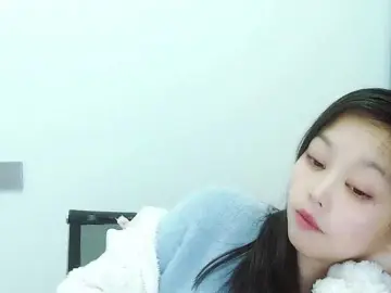 Selinababy99のBongacamsで今すぐ視聴可能なセックスカム