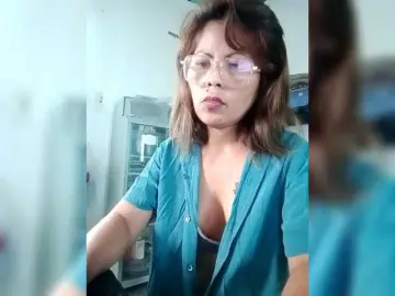 JuicylinkyのBongacamsでライブセックス映像