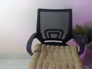 Tsumugi-yuiのBongacamsでプライベートチャット