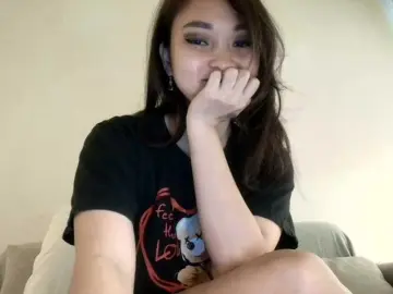 RozyBlackのBongacamsでライブポルノ配信