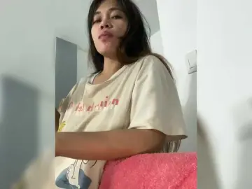 candiceloveeのBongacamsで人気のアダルト配信