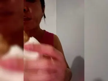 candiceloveeのBongacamsで人気のアダルト配信