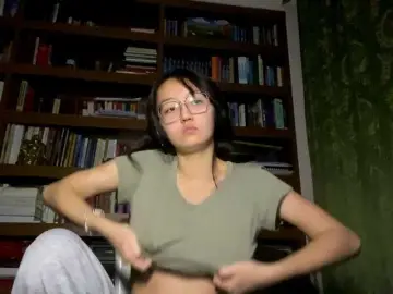 MellieTormeyのBongacamsでライブチャット