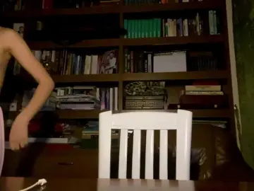 MellieTormeyのBongacamsでライブポルノ配信