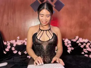 LilyJellyのBongacamsでアダルトビデオチャット