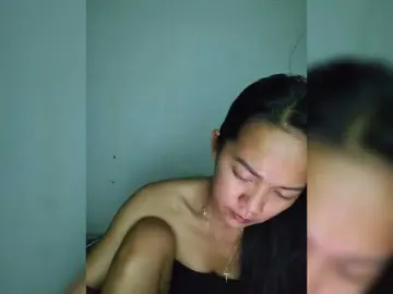 Kiana11のBongacamsでセックスカメラ