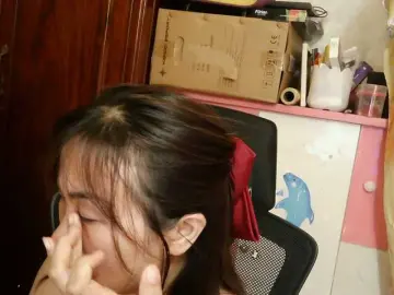 girl30sluttyのBongacamsでアダルトビデオチャット