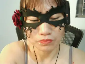 girl30sluttyのBongacamsでヌードカメラ