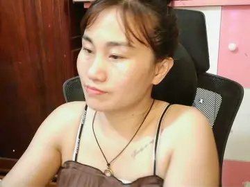 girl30sluttyのBongacamsで無料ライブポルノ