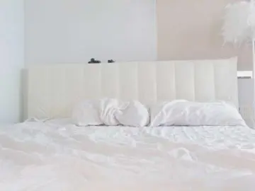 AkinastarのBongacamsでヌードカメラ